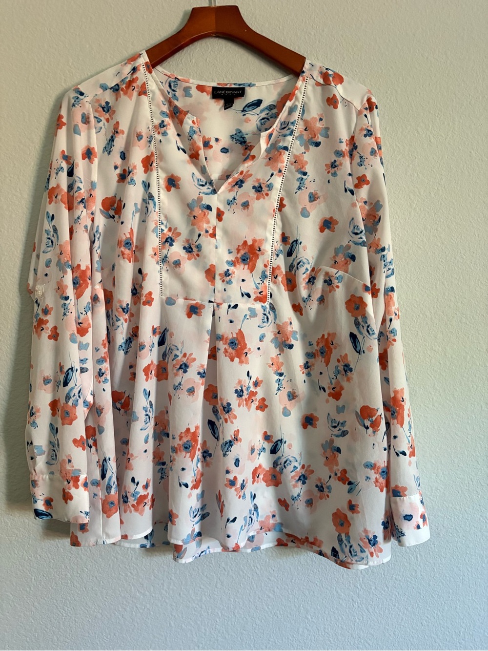 Lane Bryant Floral Blouse in White, Orange & Blue Size 18/20